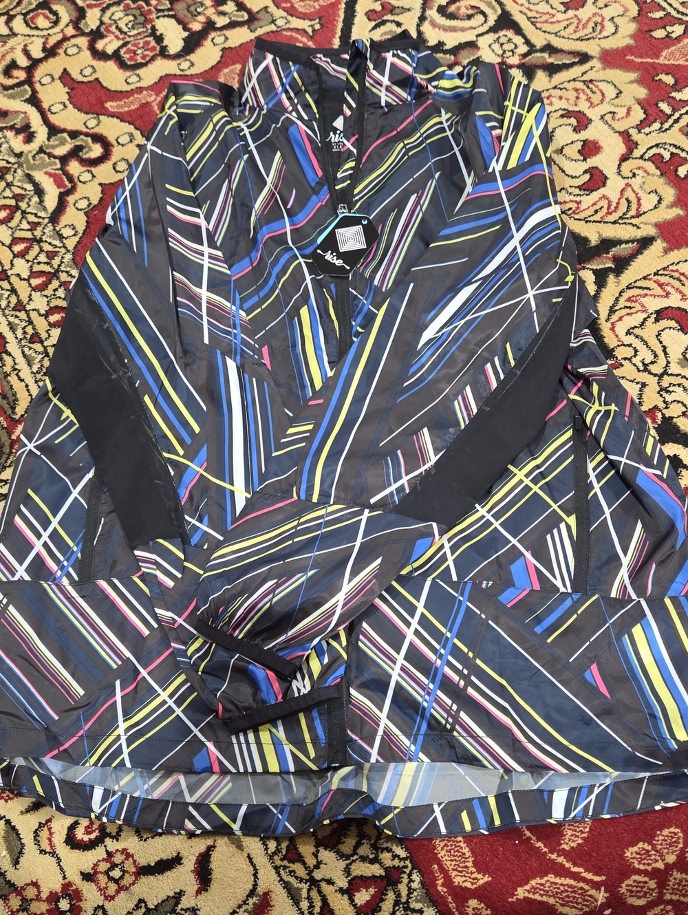 Rise Windbreaker